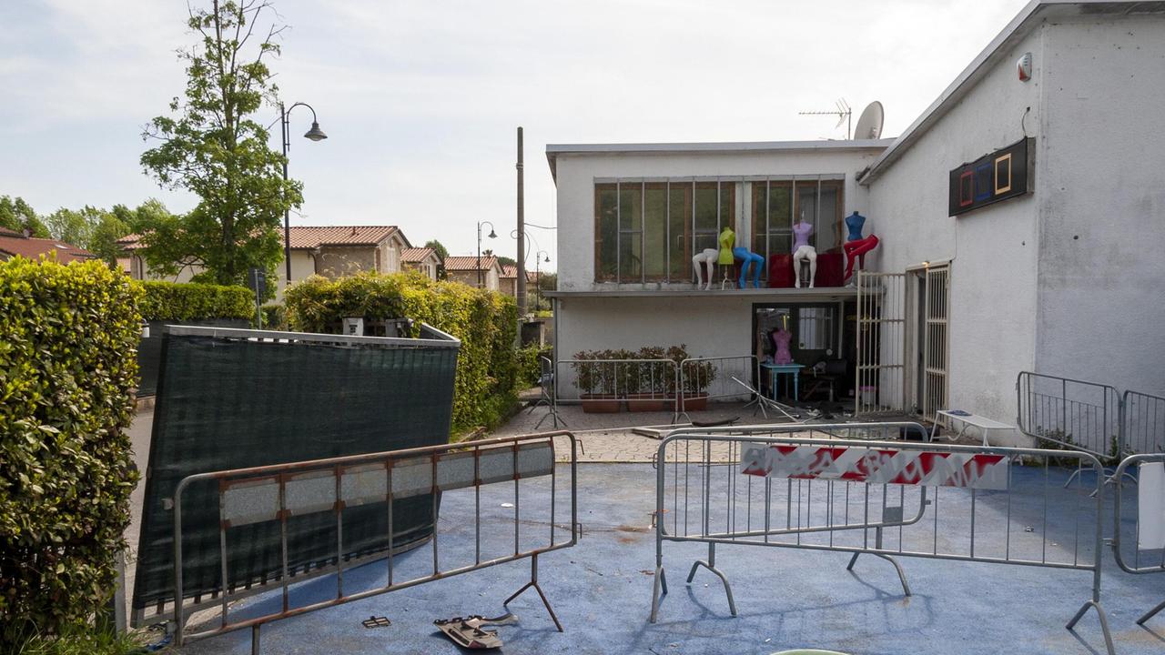 Far West a Pietrasanta, rintracciato il responsabile: è indagato per rapina a mano armata