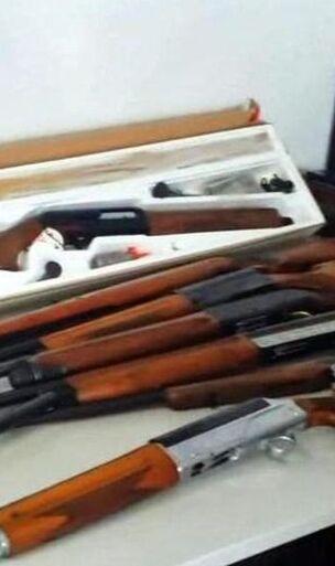 Sassuolo. Un arsenale in casa con armi da guerra e mille munizioni: 55enne a processo 