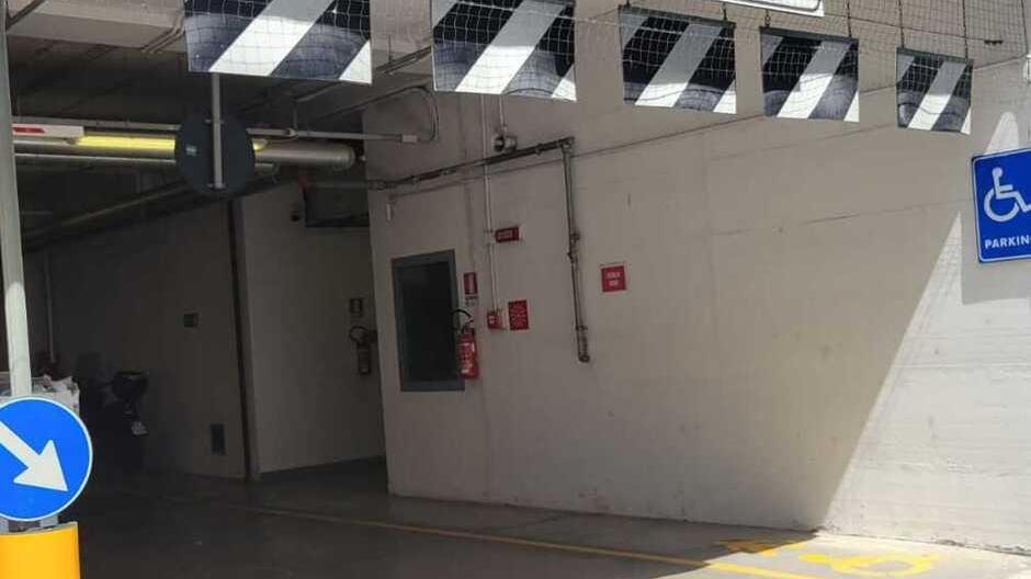Troppi posti disabili occupati da abusivi: «Occorrono più verifiche e controlli»