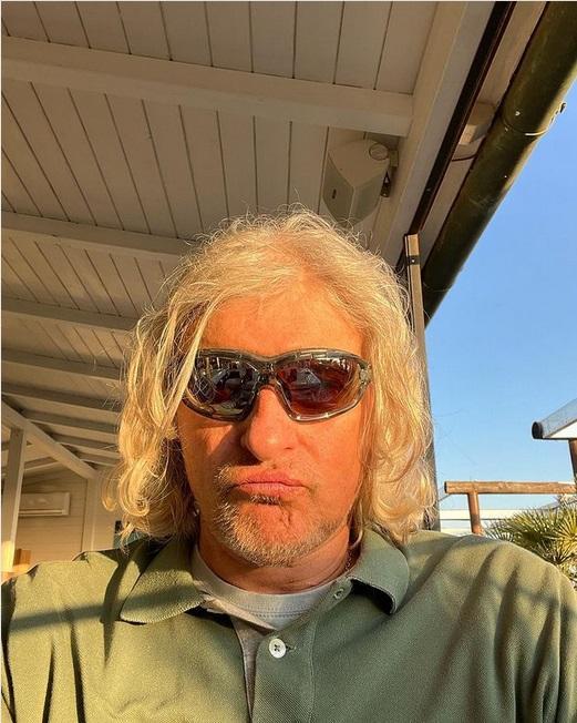 L’immagine che Oleg Tinkov ha utilizzato sul proprio profilo Instagram per il post in cui attacca Putin