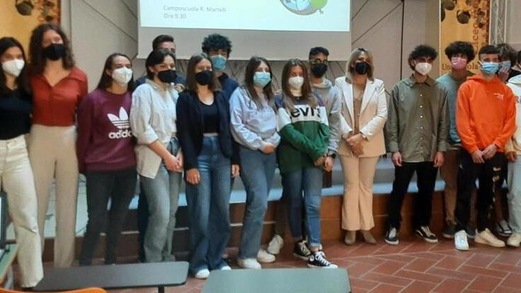 La corsa del Cecioni in memoria del "Gurri": «Gabriele sei nei nostri cuori, questa campestre è per te»