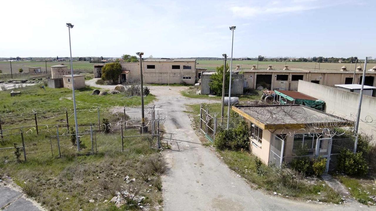 L’ex centro radar di Coltano, una parte dell’area dove dovrebbe sorgere la nuova base militare