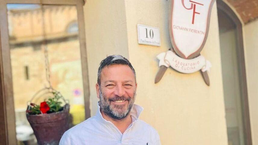 Giovanni Fiorentini davanti al suo locale