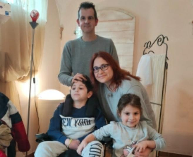 Poggio Renatico, gli Angeli suonano per Edoardo e Clarissa. I genitori: «Felici dell’evento» 