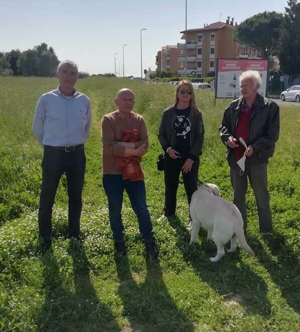 «No al nuovo asilo nell’area verde». Banditella vuole salvare il “pratone” 
