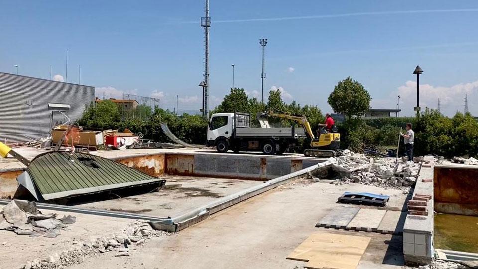 Lavori alla piscina di Castelfranco
