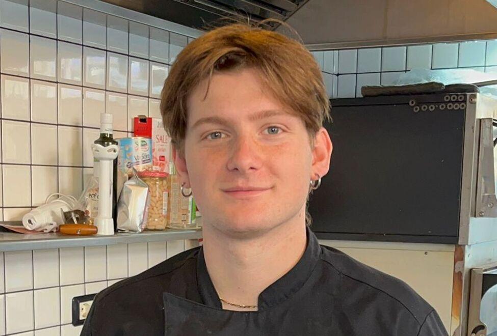 Leo Zanotti, il livornese fuoriclasse ai fornelli è alla corte dello chef stellato Cannavacciuolo 