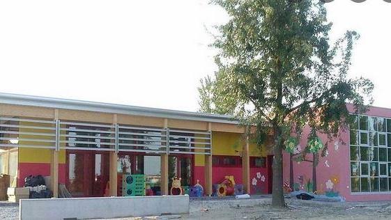 Casumaro, una sezione in meno alla materna: la comunità si mobilita