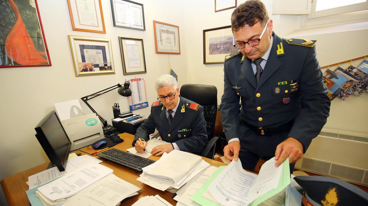 Ferrara, ottengono reddito di cittadinanza senza averne diritto: 23 nei guai