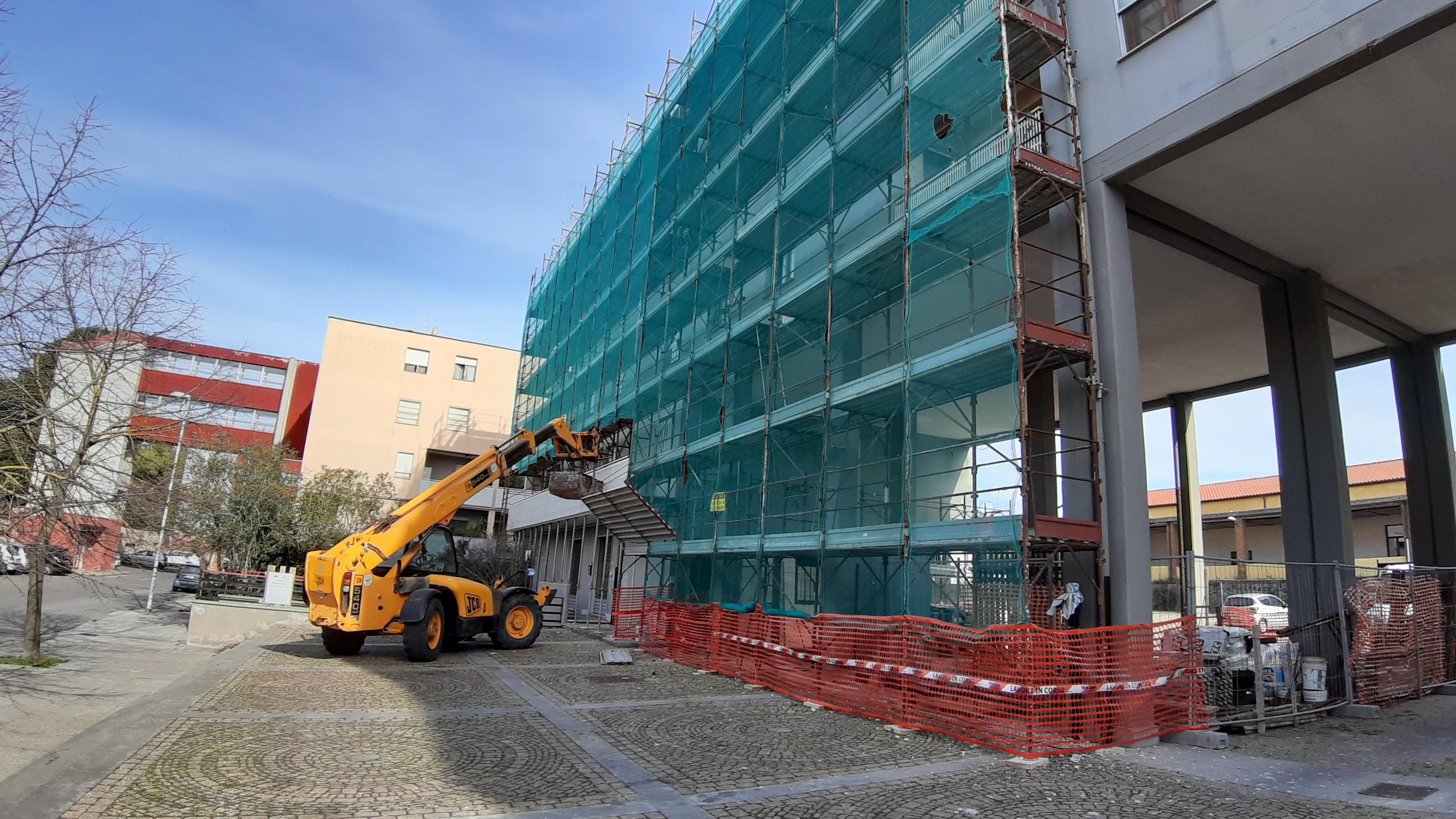 Sulla Nuova in edicola sabato 7: costruzioni, da Superbonus e Pnrr una speranza per l'edilizia