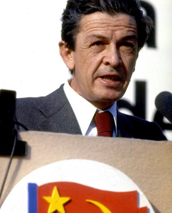 Berlinguer, l’ultimo leader della Politica prima del “teatrino” 