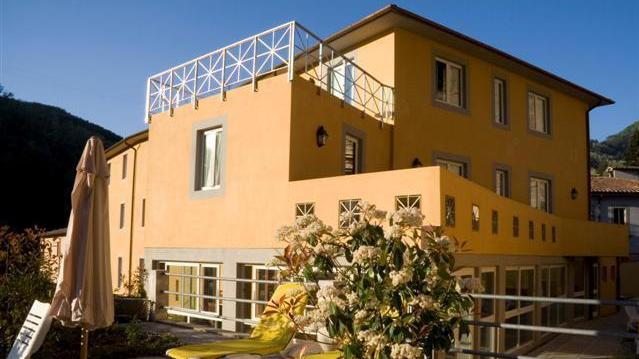 Lo stabilimento delle terme a Bagni di Lucca