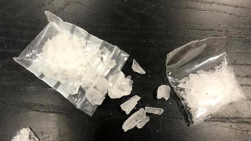 Cristalli di Shaboo: la potentissima droga che prende sempre più piede in Toscana