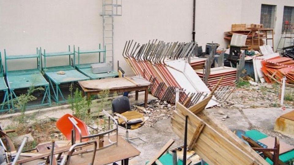 Il luogo in cui fu trovato il corpo di Emanuele Scieri