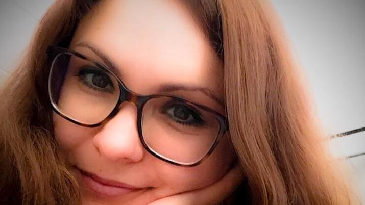 Un bel primo piano di Iuliana Daniela Mihalcea
