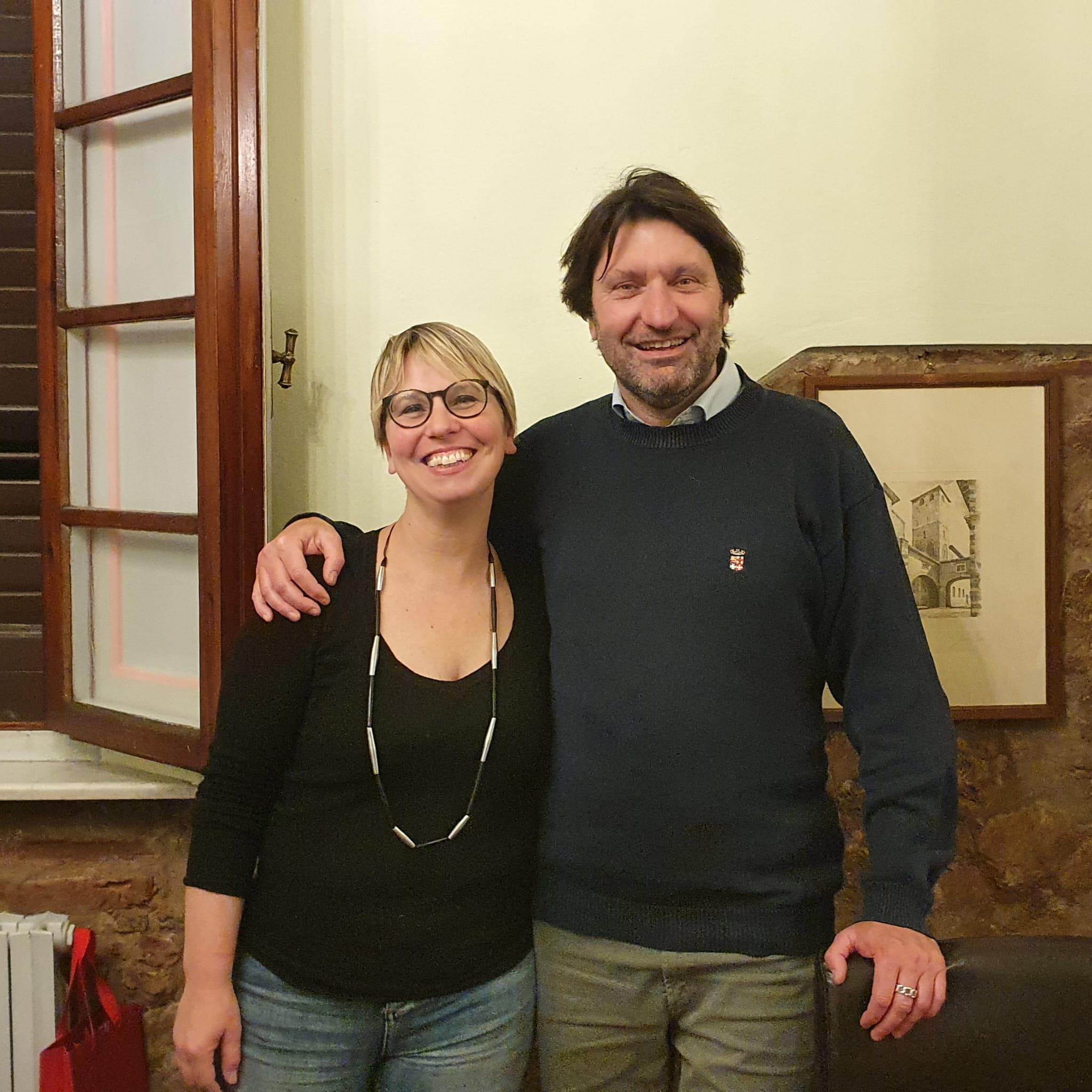 Donatella Turri e don Simone Giuli