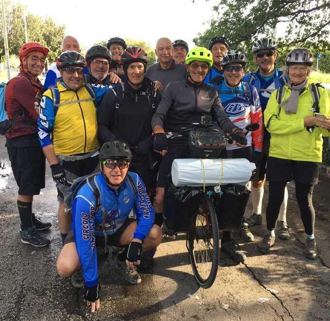 La sfida di Piacentini, pensionato livornese delle Poste: in bici fino a Capo Nord 