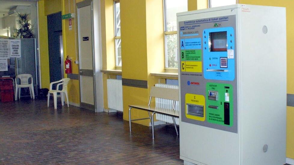Due pazienti modenesi: «Chiedevano di pagare di nuovo i ticket Ausl» 