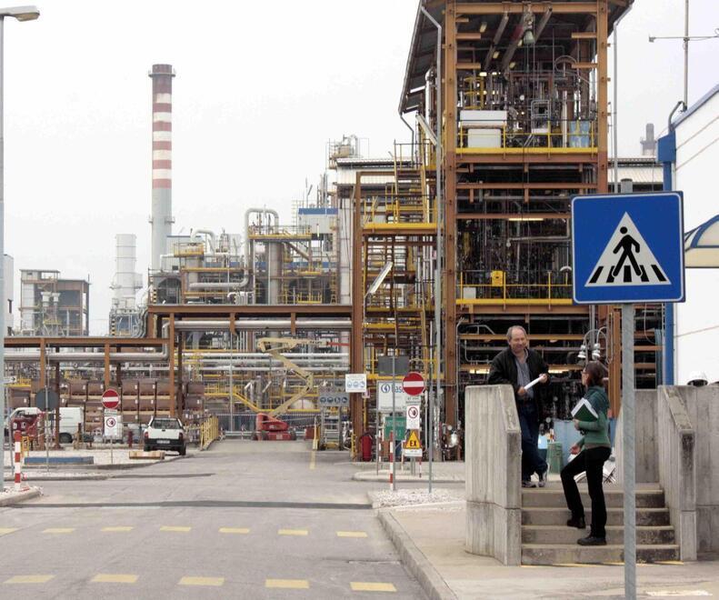 Ferrara, l'appello di Basell: «Intervenga il governo per salvaguardare la chimica in Italia» 