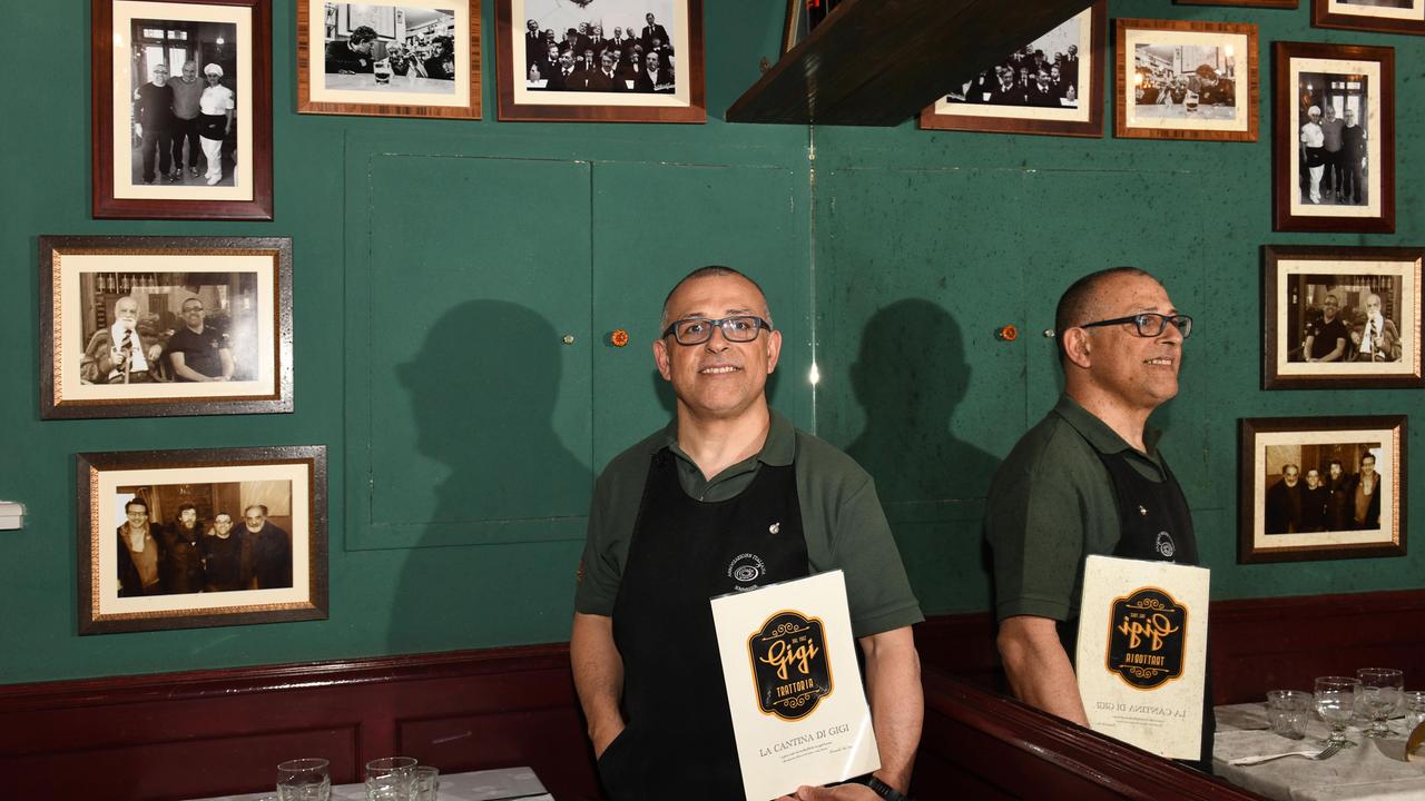 Carmine Mariniello nel suo locale (Foto Sernacchioli)