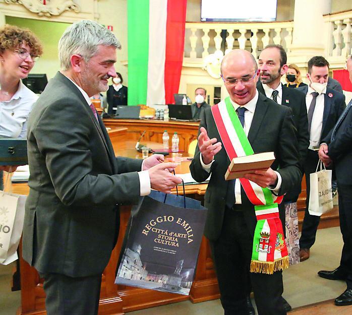 Reggio Emilia. Il sindaco Vecchi alla delegazione bosniaca: «Messaggio di pace per l’Europa»