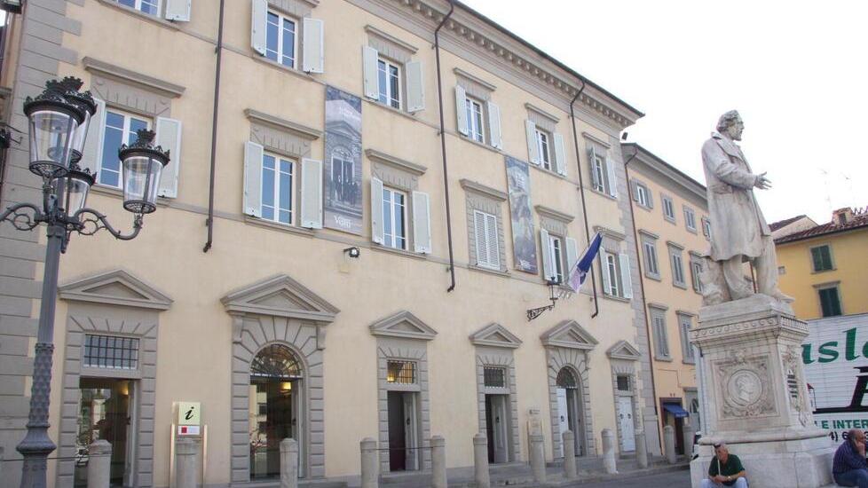 L’ex albergo Stella d’Italia in piazza Duomo ospiterà alcune aule