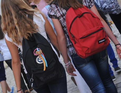 Ansia e depressione: gli effetti della pandemia sugli adolescenti nel report degli psicologi