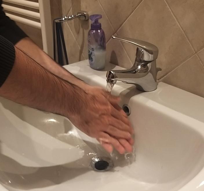 L’igiene delle mani, una priorità per prevenire malattie e virus 