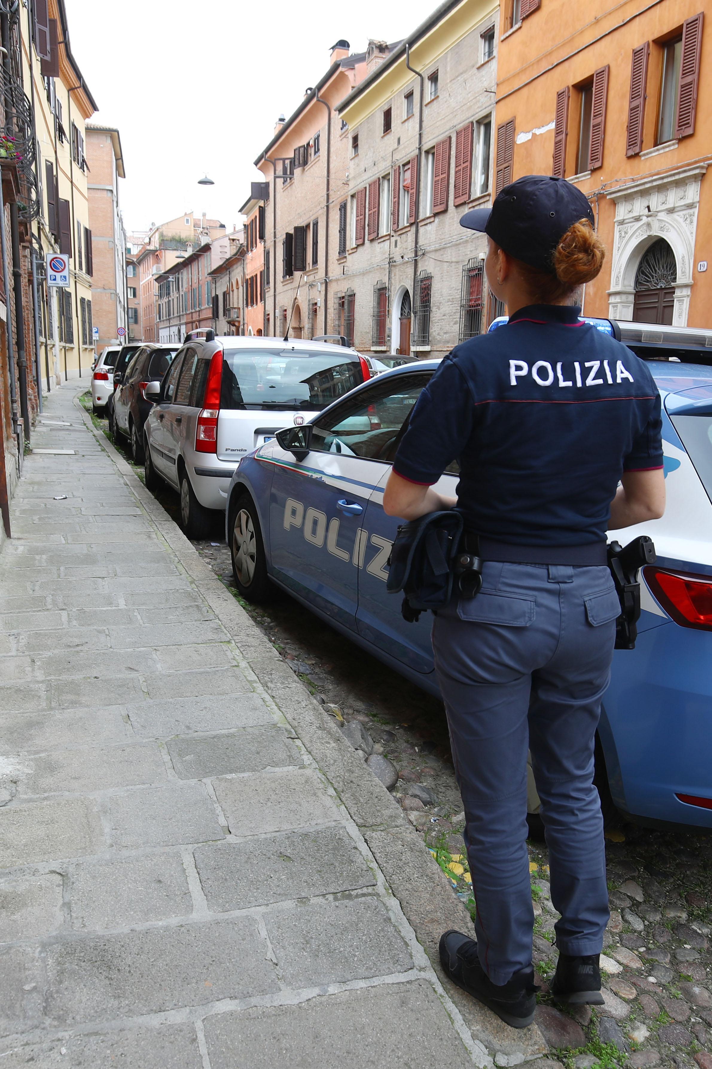 La Polizia dopo uno dei colpi della banda dei Rolex
