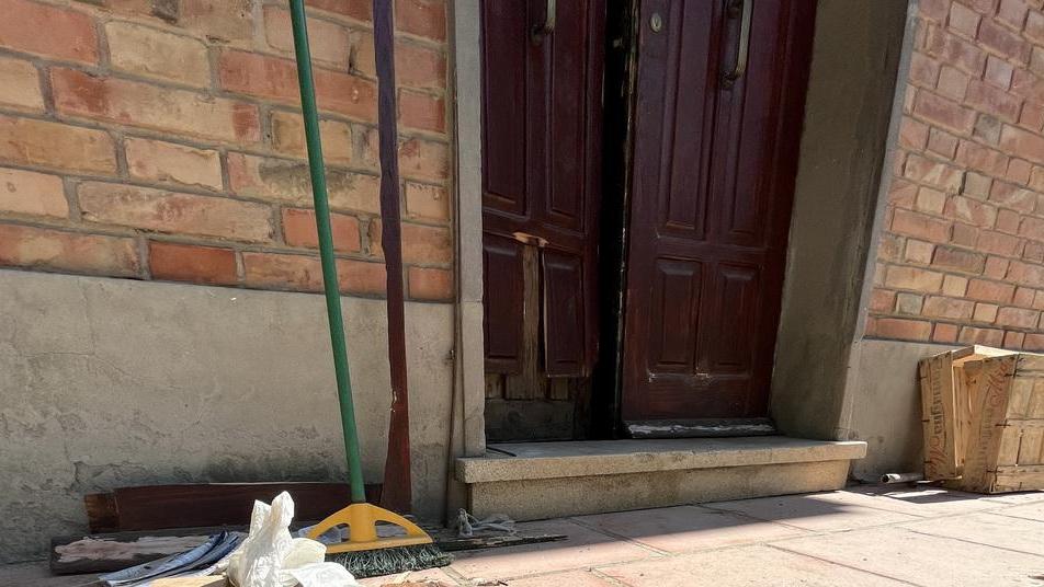 Ferrara. Sorprende i ladri e sventa il furto, malviventi in fuga