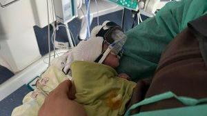 La piccola Ikrame nata di mezzo chilo: tre mesi in ospedale, ieri è tornata a casa