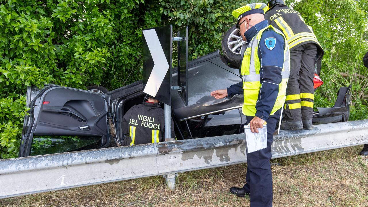 Copparo, auto esce di strada: due donne ferite in modo grave