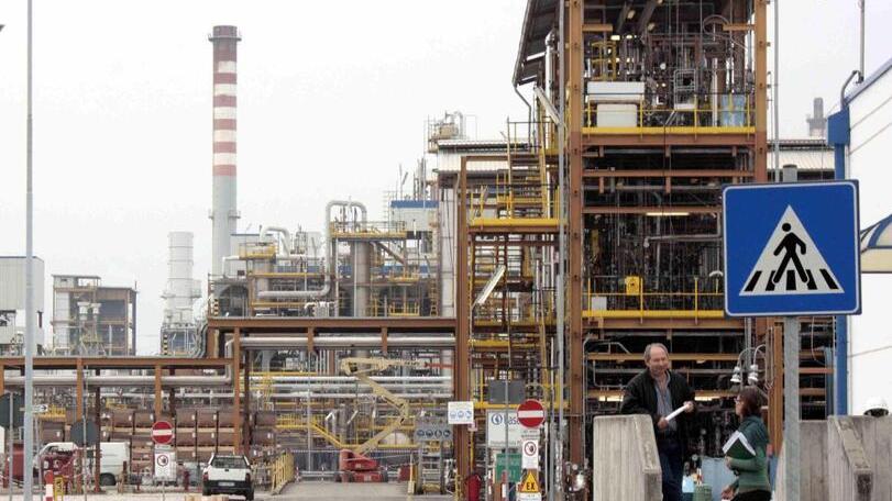 Ferrara, Versalis non dà garanzie sugli stoccaggi di Propilene
