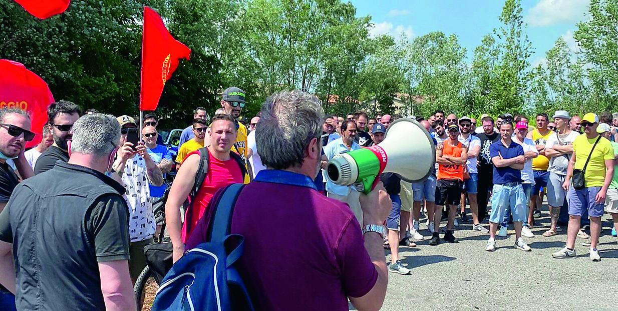 Guastalla. Sciopero alla Padana Tubi