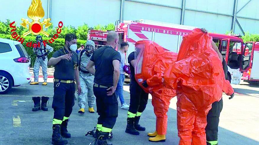 Sant'Ilario. Fuga di ammoniaca dall’impianto frigo: vigili del fuoco al lavoro per ore alla Itarca