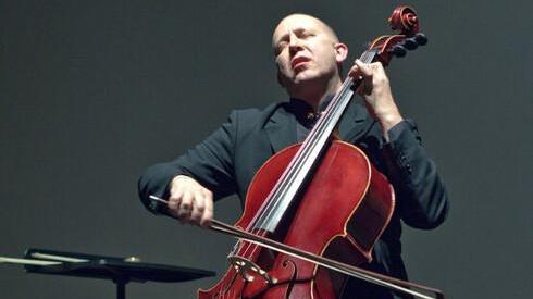 Il “Sonico Balsamico” con il violoncello di Ernst Reijseger