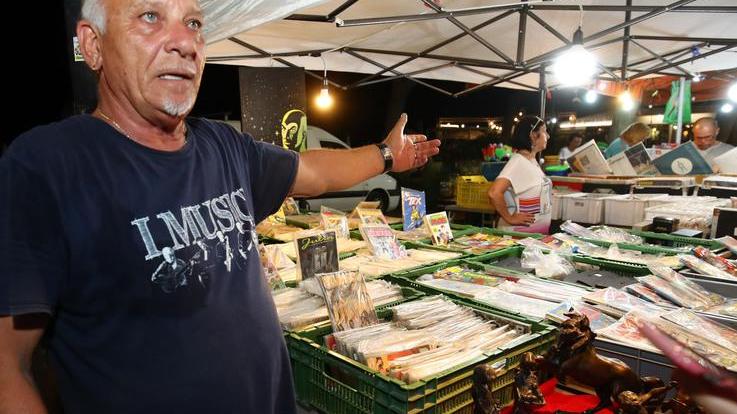 Artigianato, arte e ingegno. Ai Lidi un’estate con i mercatini serali