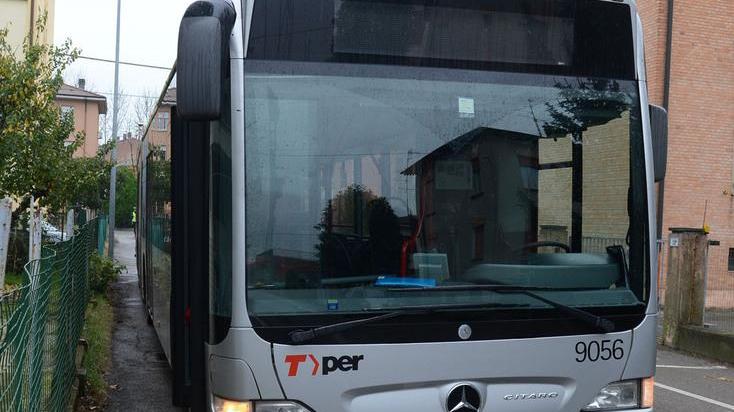 I casi di Nonantola e Ravarino «Vuoi l’abbonamento della corriera? Vai nel Bolognese»