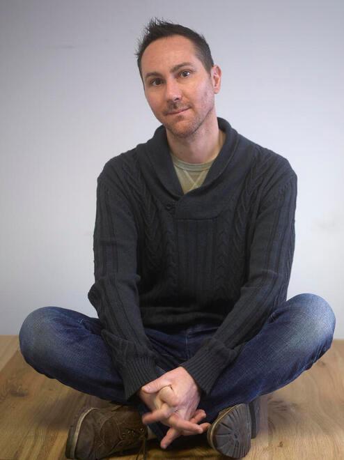 Levizzano Rangone. Campani a Festival  Tempo lento «Vivere nella natura mi aiuta a creare le storie dei miei libri» 