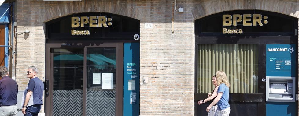 Sportelli bancari ferraresi: -80. Calo di quasi il 40% in 5 anni 