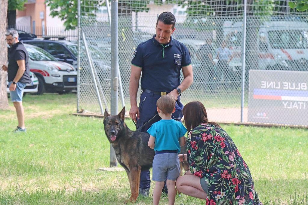 Ferrara, esibizione delle unità cinofile in Gad. Lodi: "Attività straordinaria"