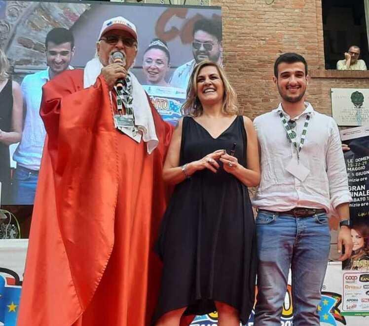 La magia del carnevale con Irene Grandi guest star della sfilata 