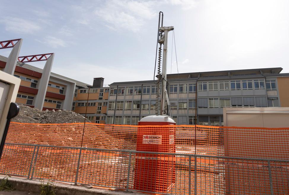 Modena Cantiere durante le lezioni Muratori e Barozzi in rivolta 