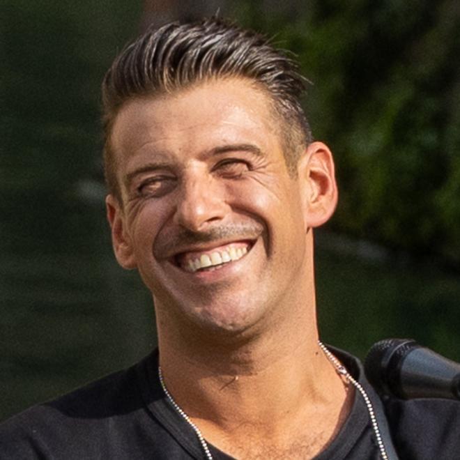 Gabbani a Ferrara per il nuovo videoclip, le riprese nel fossato, la regia è di Salvati 