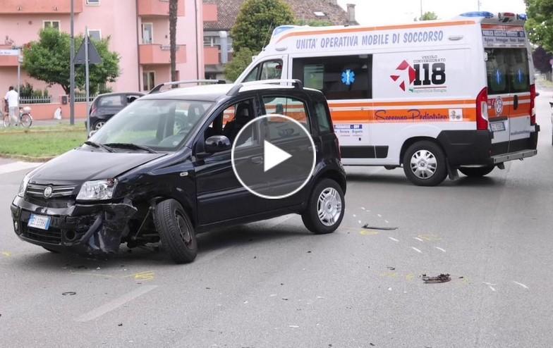 Schianto a Copparo tra due auto, un ferito grave a Cona