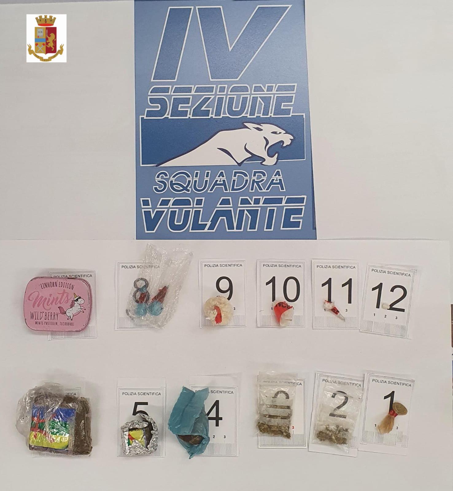 Reggio Emilia, sul monopattino rubato per spacciare hashish, marijuana, cocaina e crack 