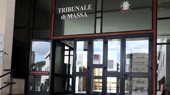 Decine di patenti false a Massa-Carrara: il processo a ottobre. Tutti i nomi delle persone coinvolte