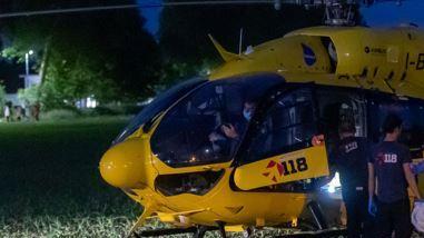 Un intervento notturno dell'elisoccorso (foto archivio)