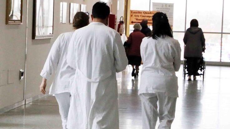 Ferrara. Medici d’emergenza e infermieri: via ai concorsi e alle stabilizzazioni