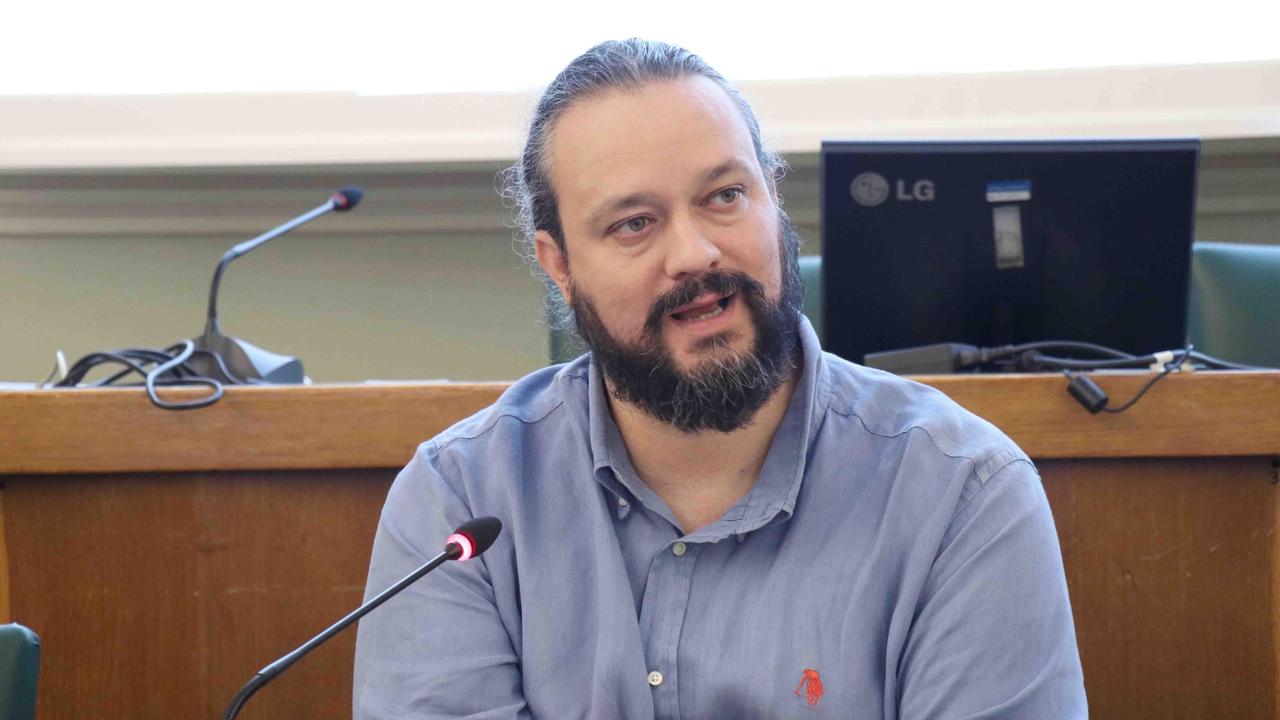 Ferrara, dal sindaco strali sui sindacati: «Loro sono il passato»